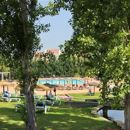 T1 Em Com Piscina E Garagem *